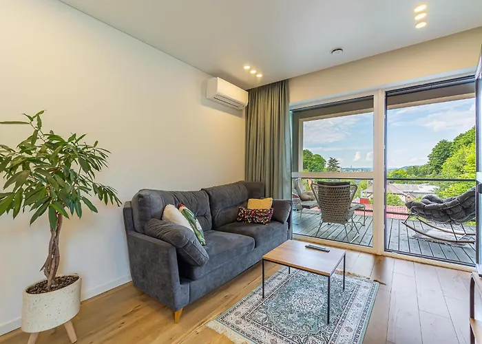 Sky Apartment With Free Parking And Balcony & Ac