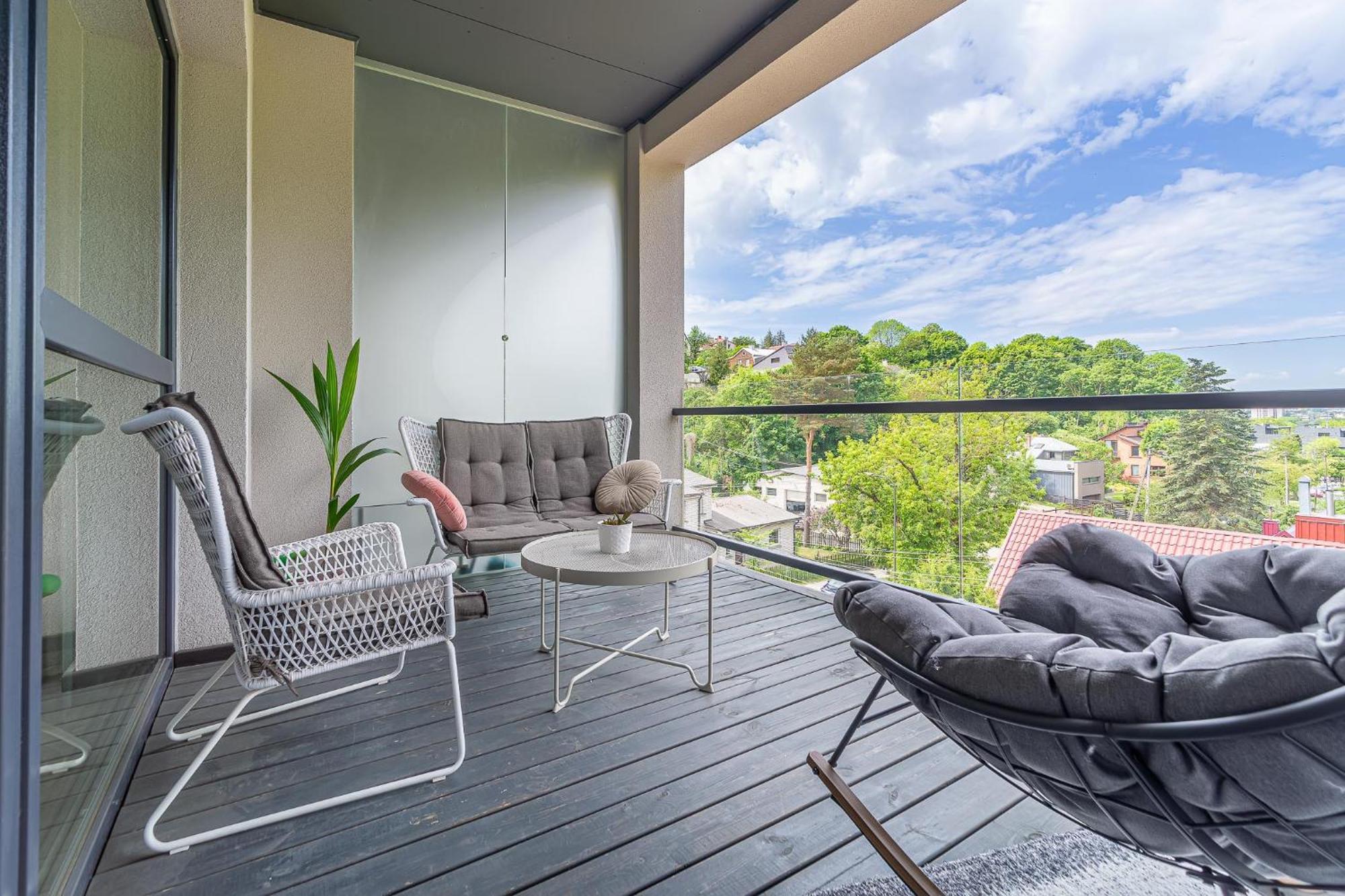 Sky With Free Parking And Balcony & Ac Kaunas